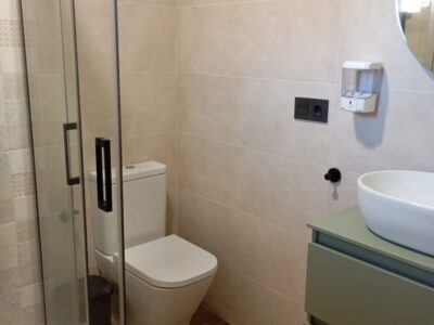 Baño Sanitario y lavabo